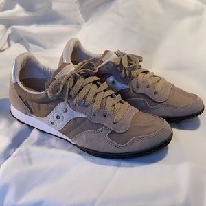 Saucony women’s sz 7.5 shoes